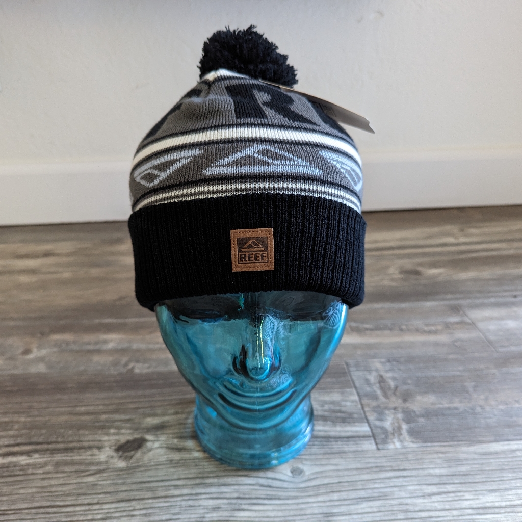 Reef Leto Pom Cuff Beanie